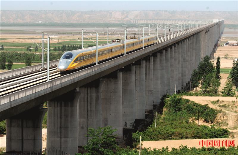 濟(jì)青高速鐵路正在聯(lián)調(diào)聯(lián)試.JPG