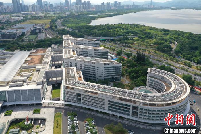 港大深圳醫(yī)院?！?lt;a target='_blank' href='http://www.chinanews.com/' >中新網(wǎng)</a>記者 陳文 攝