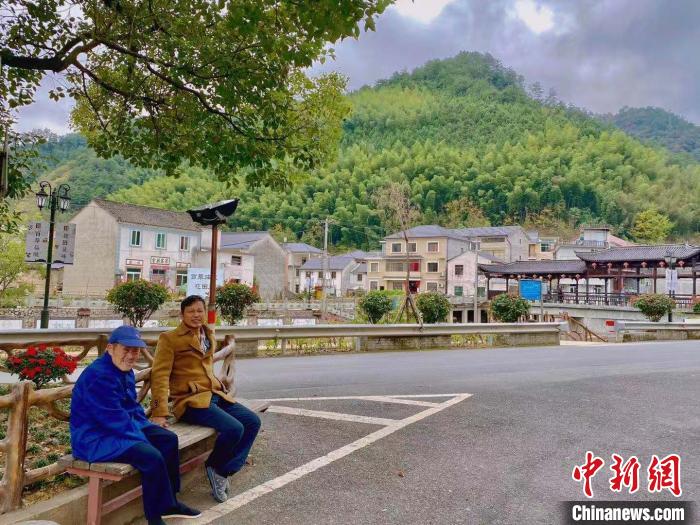 淳安縣臨岐鎮(zhèn)?！″X晨菲 攝