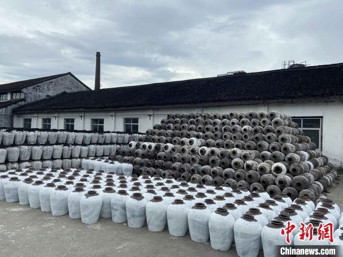 王羲之歸隱地紹興嵊州金庭觀 項菁 攝 王羲之歸隱地紹興嵊州金庭觀 項菁 攝