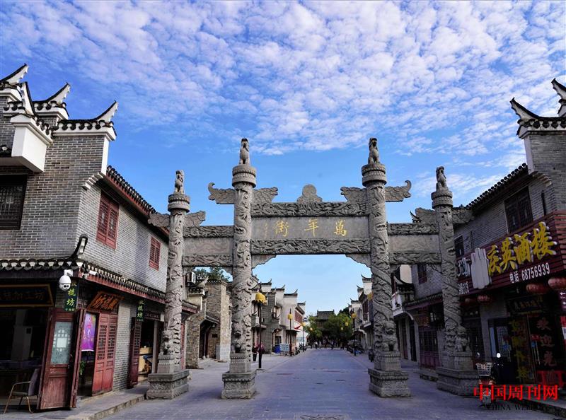 合肥三河古鎮(zhèn)石牌坊.jpg 合肥三河古鎮(zhèn)石牌坊.jpg