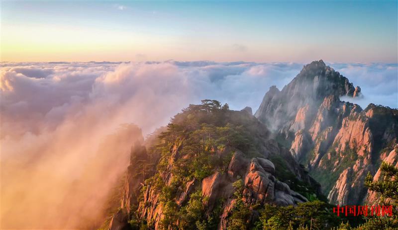 攝圖網(wǎng)_500577197_日出云海黃山風(fēng)光美景(企業(yè)商用).jpg 攝圖網(wǎng)_500577197_日出云海黃山風(fēng)光美景(企業(yè)商用).jpg