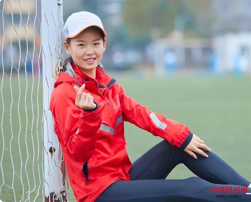 巴黎奧運(yùn)會(huì)女子20公里競走冠軍楊家玉（2）.jpg