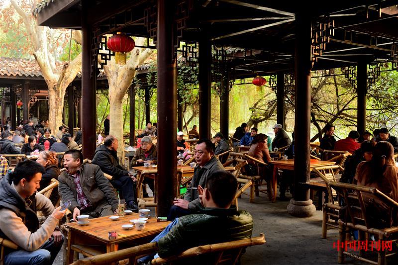 攝圖網(wǎng)_500591377_成都人民公園內(nèi)的傳統(tǒng)茶館(企業(yè)商用).jpg 攝圖網(wǎng)_500591377_成都人民公園內(nèi)的傳統(tǒng)茶館(企業(yè)商用).jpg